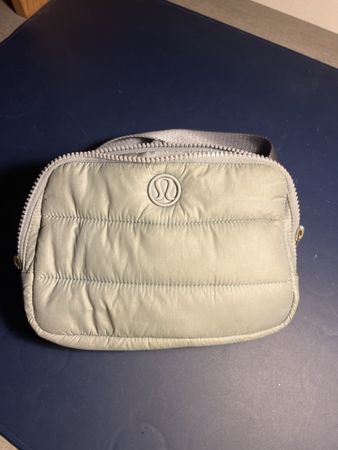 Lululemon kleine Tasche grau guter Zustand