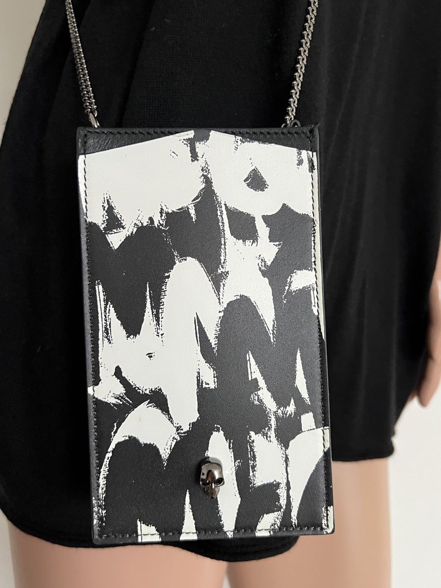 Alexander Mcqueen Sacs femmes: Alexander McQueen Handytasche, NEU – Neuf avec emballage d'origine à Bergdietikon par pinkerton13 3
