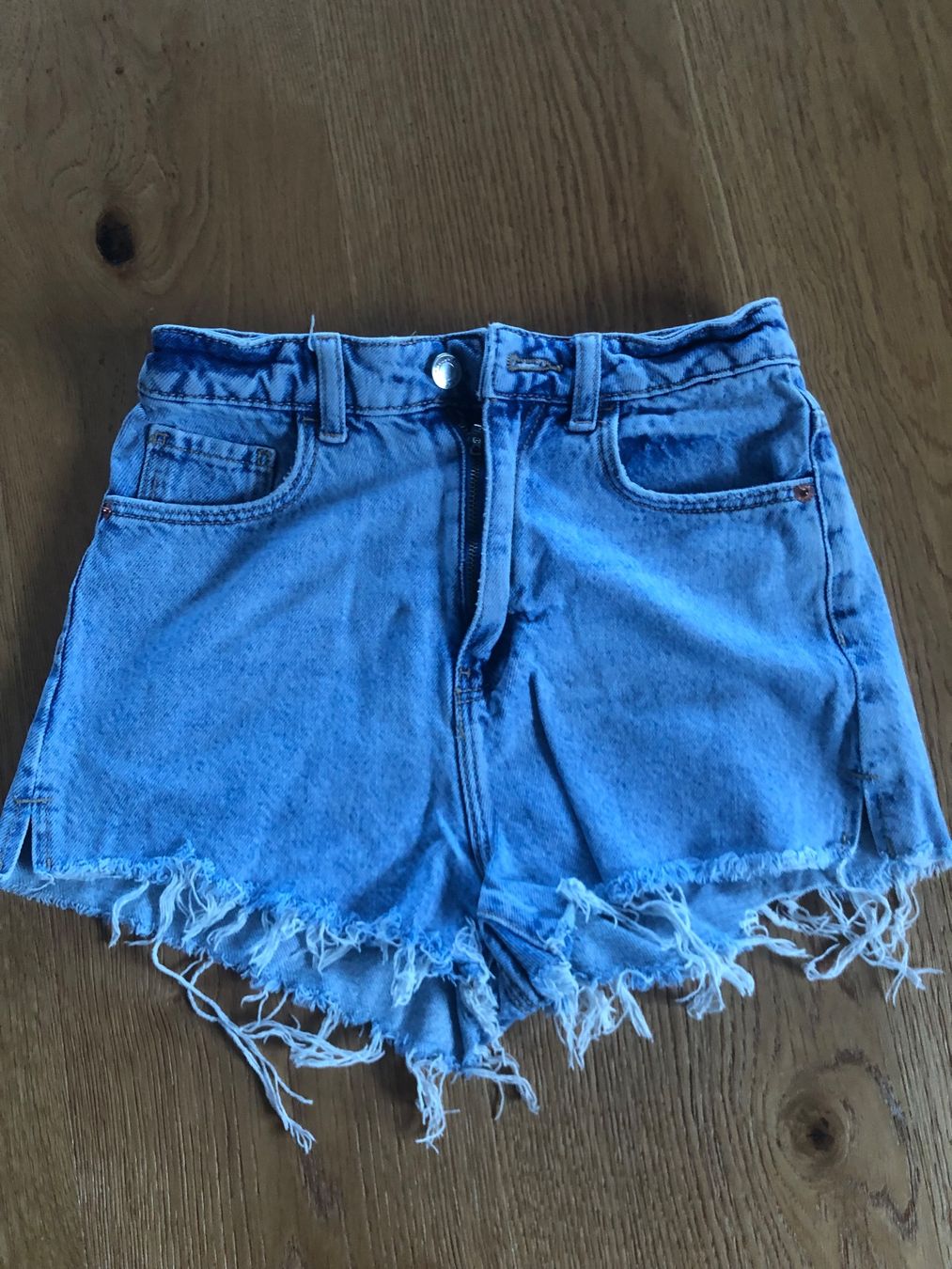 Jeans: JEANSSHORTS DENIM COLLECTION 34 – Usato da Wattwil venduto da jopara