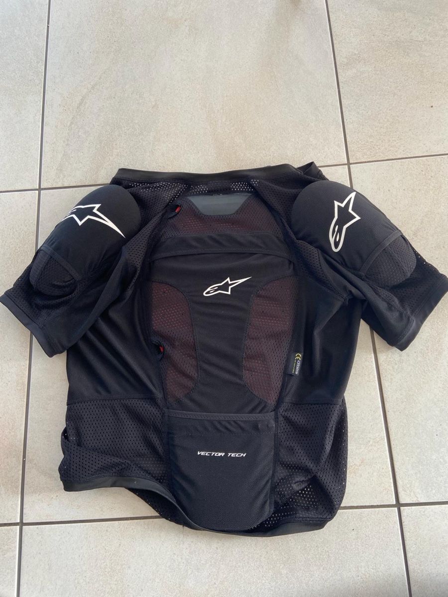 Alpinestars Protezioni & Imbottiture: Oberkörper Protektor AlpineStar Top Zustand  – Usato da Rietheim venduto da Bjoern.z 3