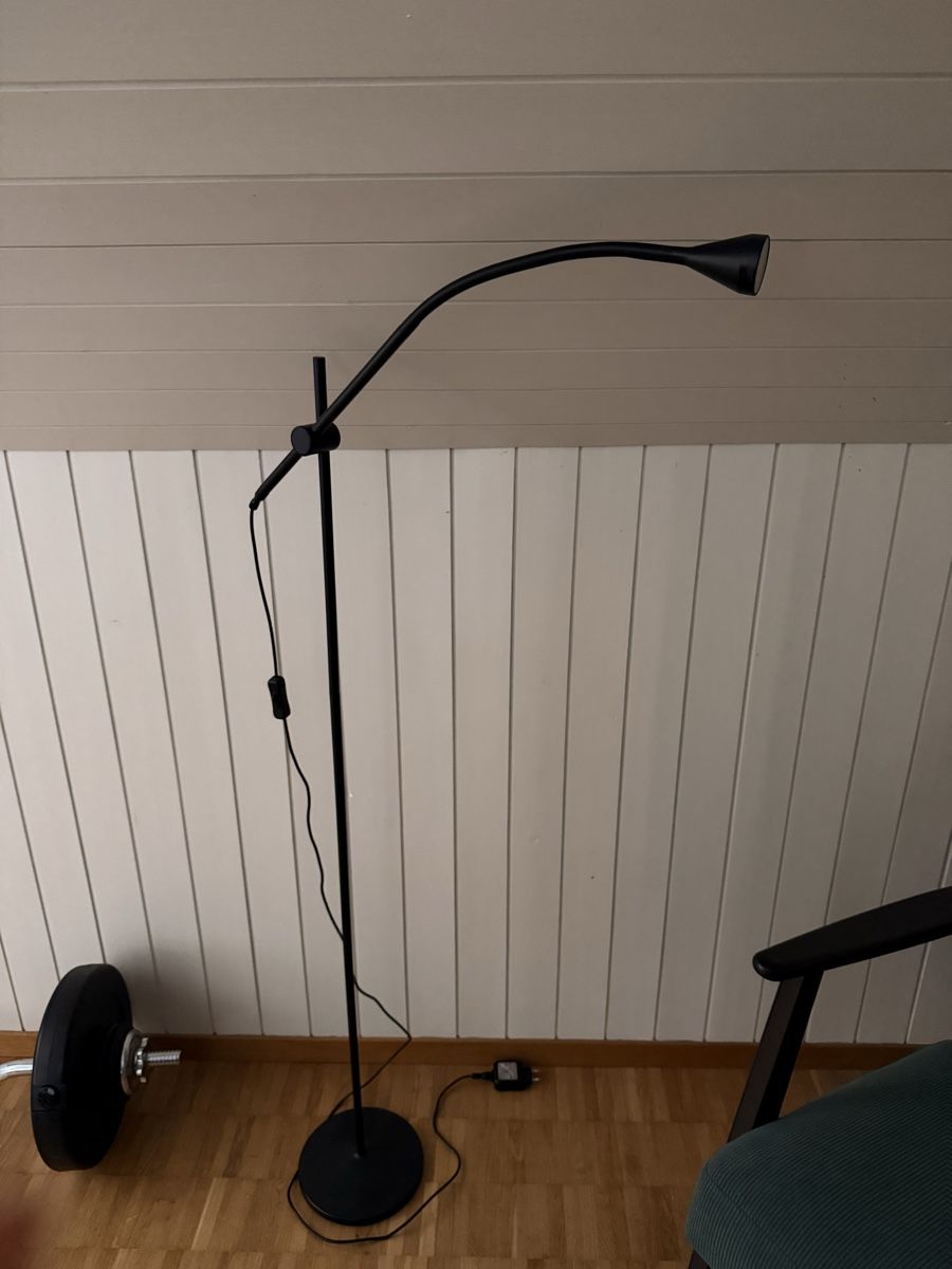 Ikea Lampade: Stehlampe – Usato da Rapperswil SG venduto da vas_d79r