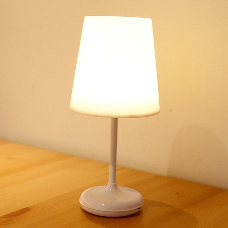 Lampade: Lampe LED Sans fil simple avec télécommande hauteur 29cm – Nuovo e nell'imballaggio originale da Morges venduto da All4nature