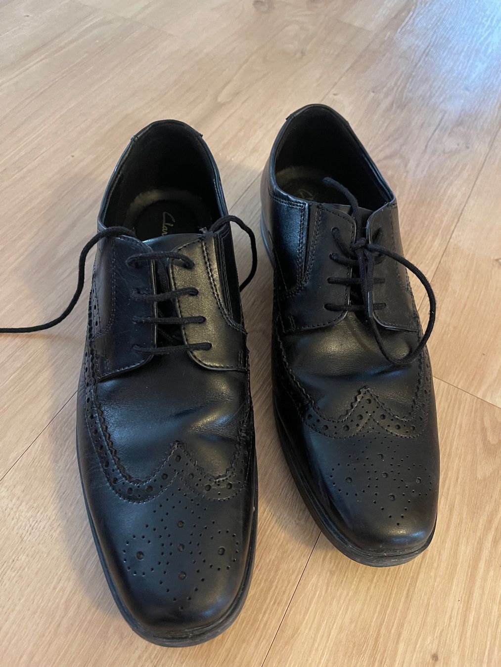 Clarks Scarpe da uomo: Chaussures Clark’s neuves – Usato da Lausanne venduto da Serge_Dobble