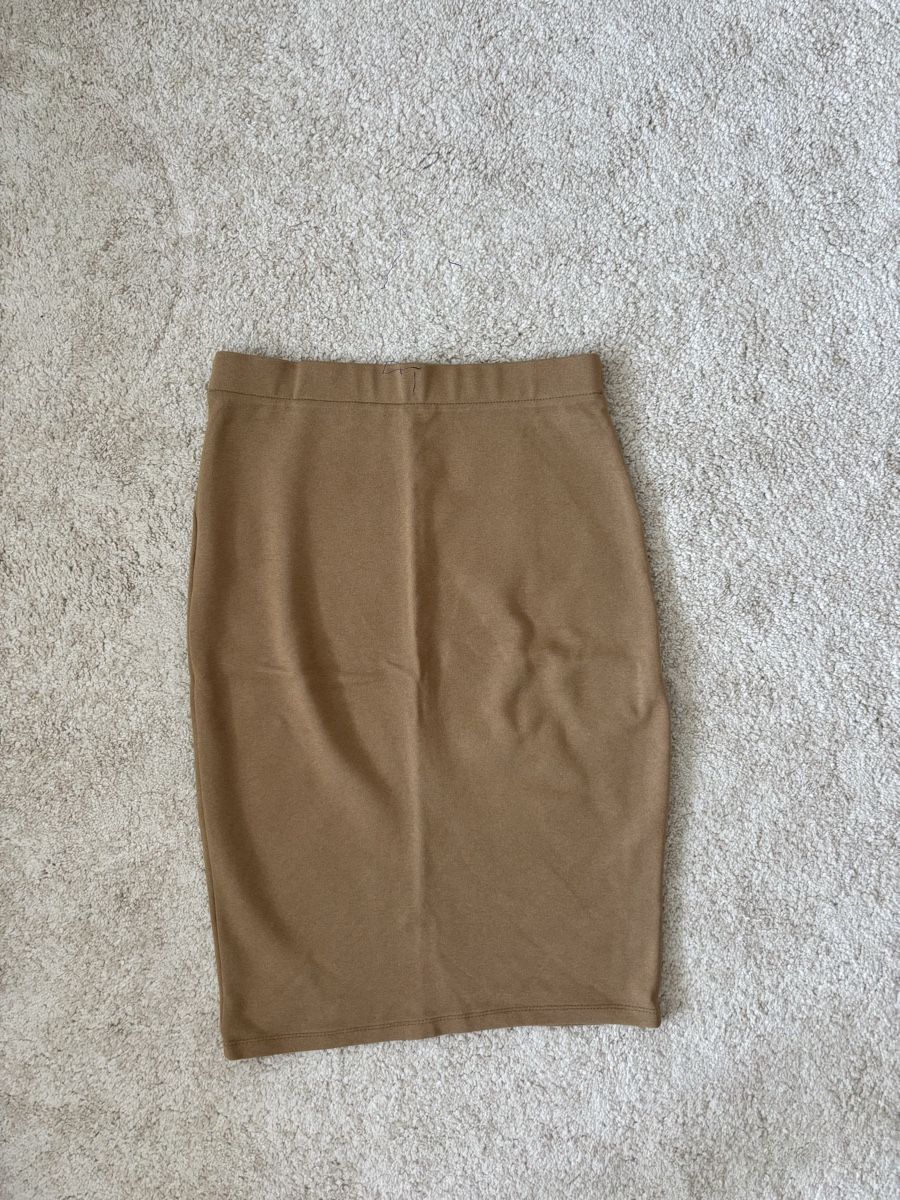 Gonne: Röhrenrock beige Gr. S/M figurbetont – Usato da Basel venduto da mic_5258 4