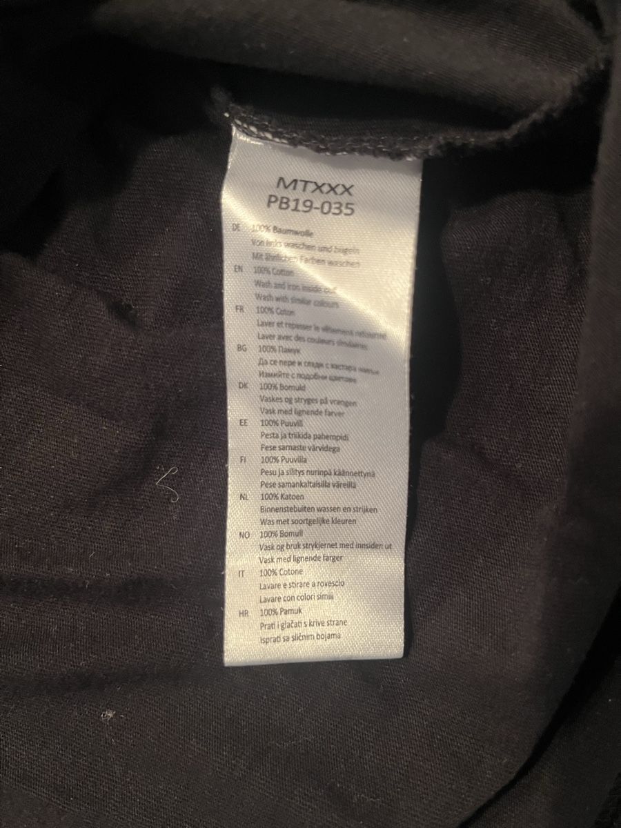 T-shirt: T-Shirt XL – Usato da Uster venduto da remsi_benemsi 3