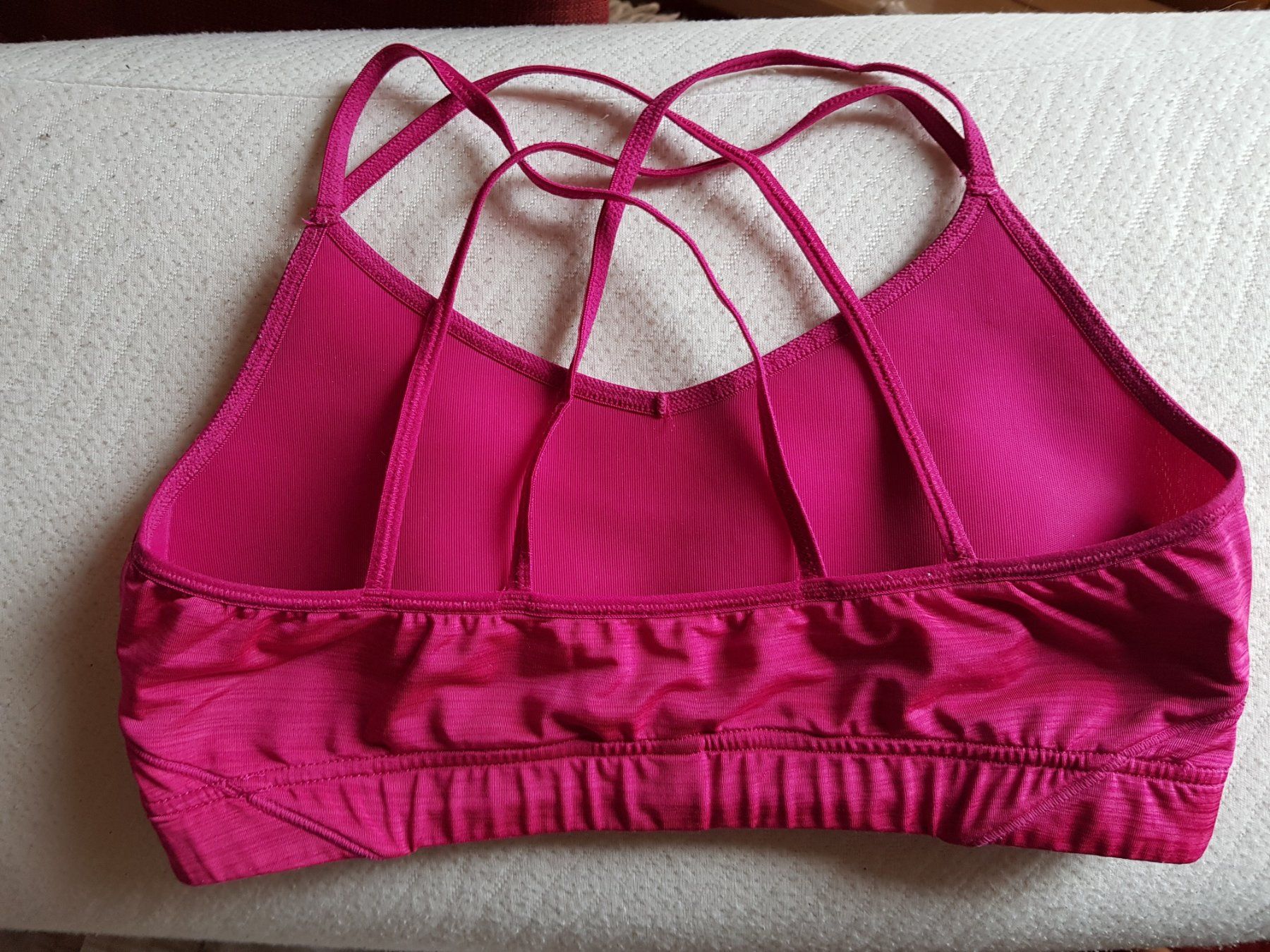 Tops: TOP de Sport Taille S, Neuf – Gebraucht aus Haute-Nendaz von DetoutDerien 4