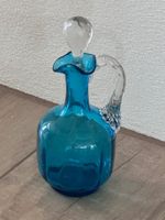 Mid-Century Glaskaraffe türkisblau handgearbeitet – Vintage