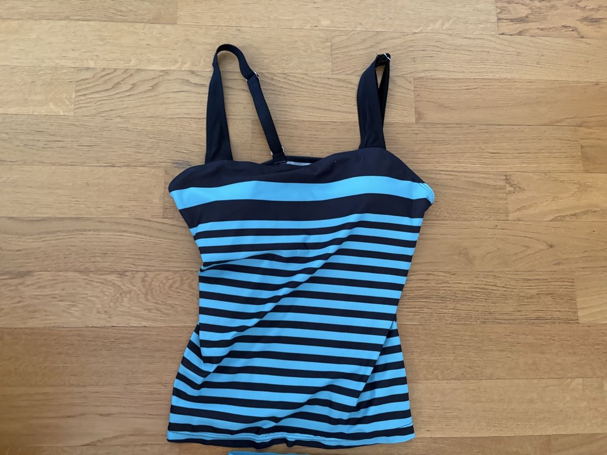 Costumi da bagno & Bikini: Badeanzug Set Bikini, Mädchen 13 J., Gr. 158 - 164 – Usato da Beromünster venduto da msklef 1