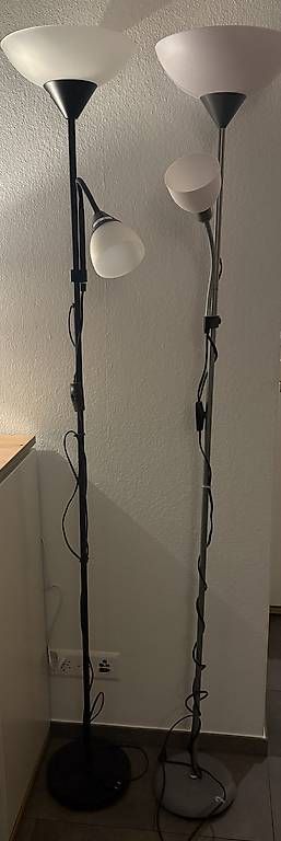 Lampade: 2 Stehlampen mit Leselampe - schwarz & grau – Usato da Unterägeri venduto da mel_76mx