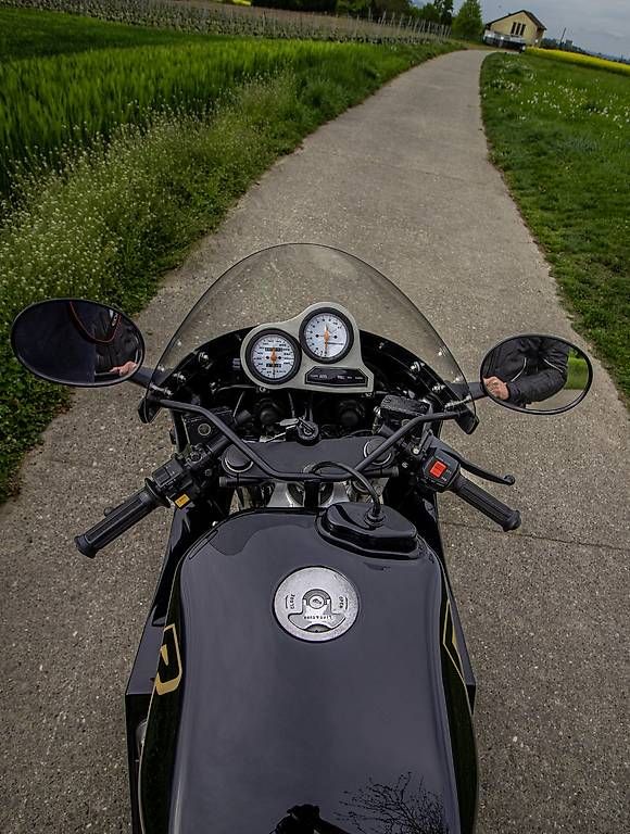 Strada: Suzuki GSX-R 1100 - 1986 – Usato da Grand-Lancy venduto da Marcopanik 1