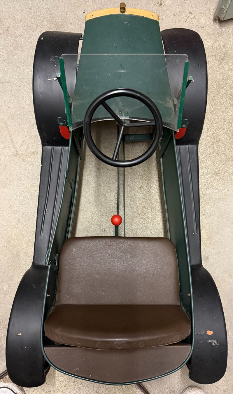 Giocattoli: Antikes Tretauto mit viel Charme – Usato da Zürich venduto da michael.rueegg 1