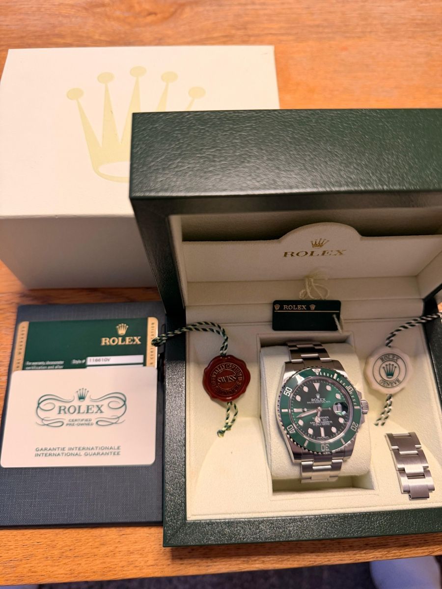 Rolex Uhren: Rolex Submariner Hulk Certified Pre-Owned Fullset – Gebraucht aus Pieterlen von Tommy_711 5