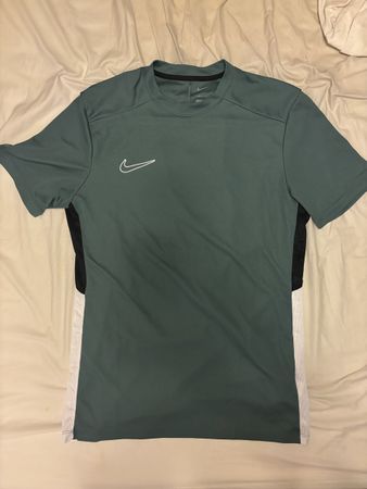 Nike Dri Fit Shirt Dunkelgrün (M)