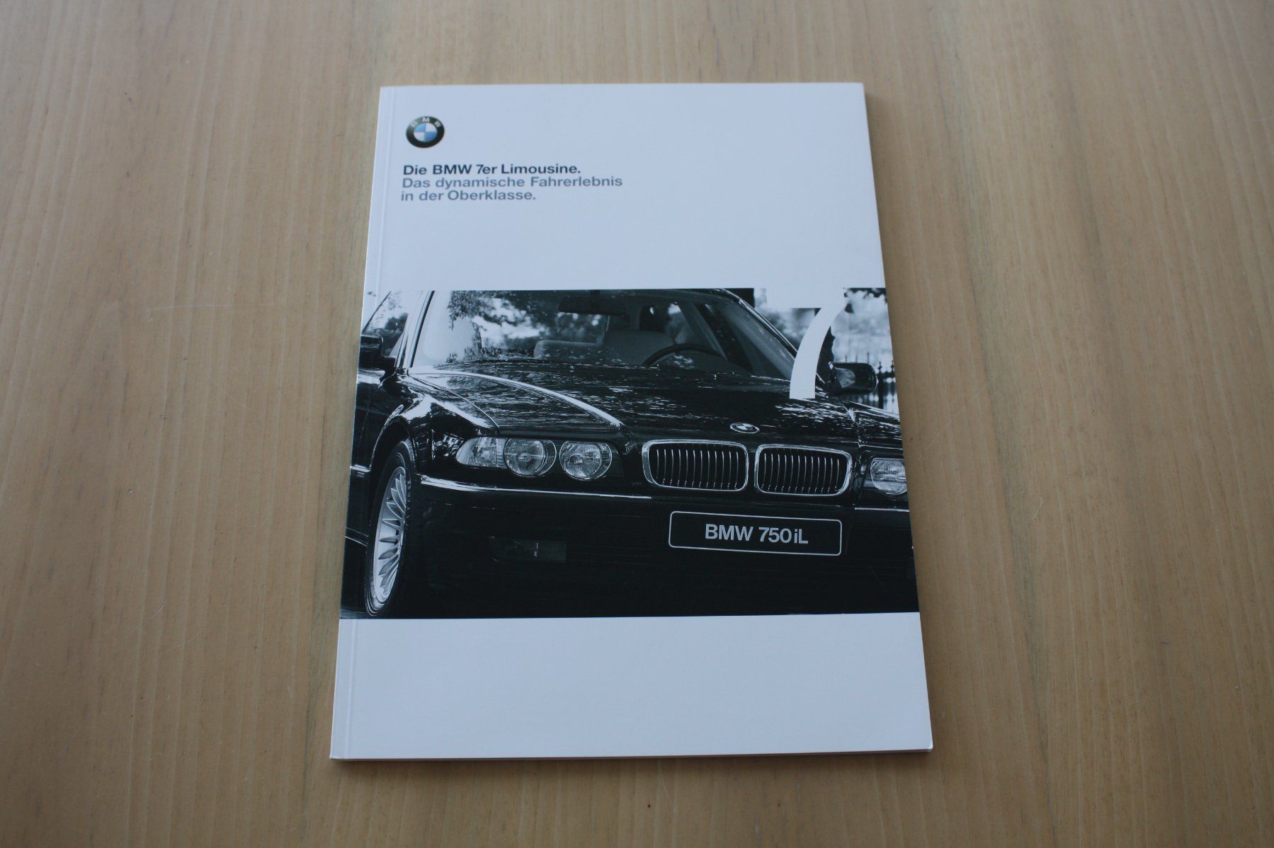 BMW Dokumente: BMW 7er Limousine Prospekt E38  2000 – Gebraucht aus Wikon von erwin400