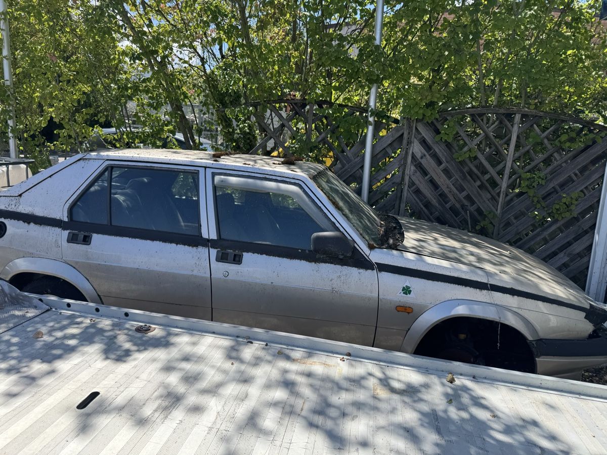 Alfa Romeo Automobili: Alfa 75 TS – Difettoso da Schönenbuch venduto da Jenif 7