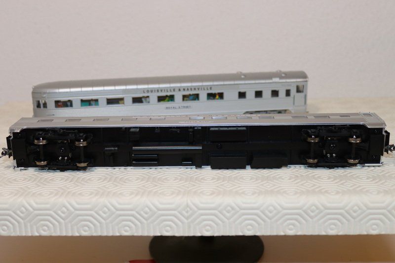 Modellini di ferrovie: 2 US Wagen ( 663 ) – Usato da Kerzers venduto da Winu64 6