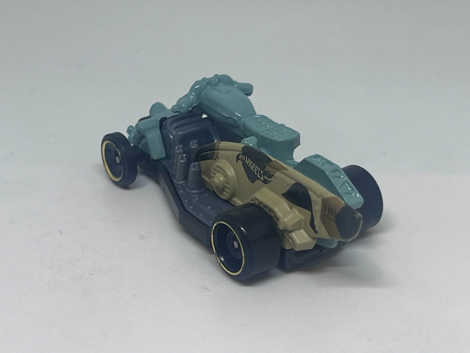 Hot Wheels Modellini d'auto: Hot Wheels Moto Wing #9 – Usato da Wildegg venduto da LaaBoutique 2