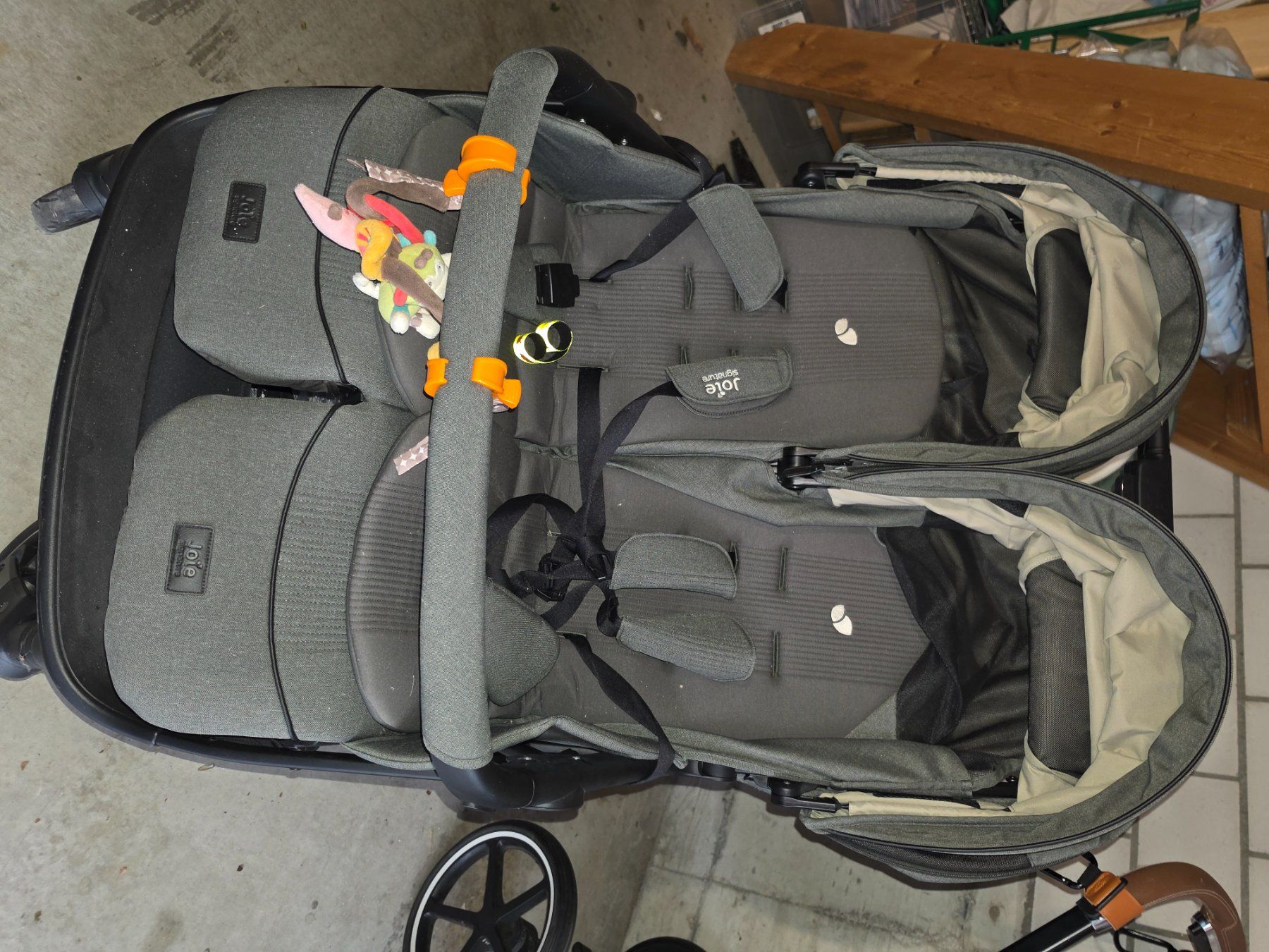 Joie Carrozzine: Doppelkinderwagen Joie – Usato da Bruettisellen venduto da val_kz5j 2