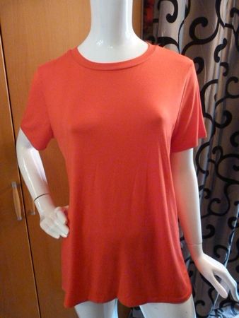 T-Shirt The Basics, Gr. L, rot %