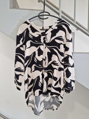 Bluse schwarz-beige gemustert, Grösse M