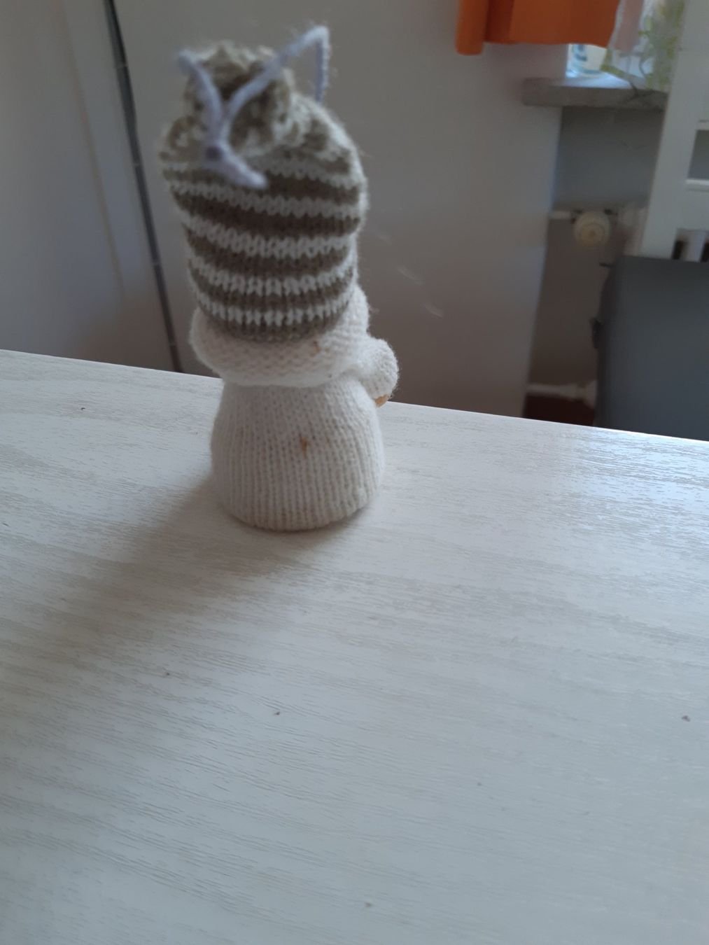 Alle Dekorationen: Winterkind mit Hängebeinen – Gebraucht aus Domat-Ems von nugipuff 3