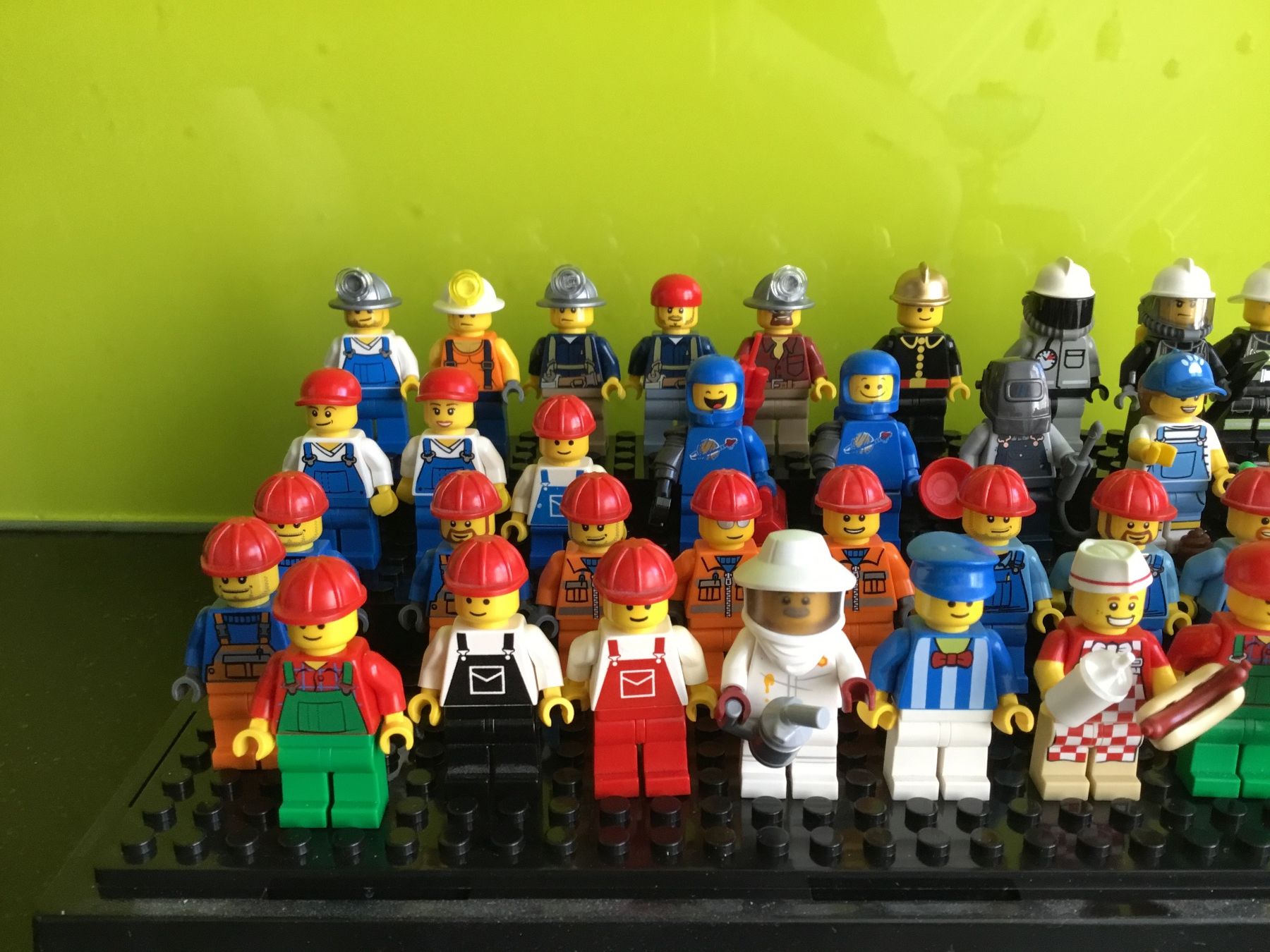 Lego Statuette: Lego Figuren Sammlung – Usato da Basel venduto da Hampe1555 2