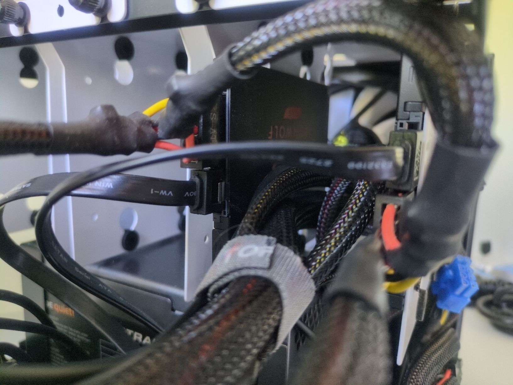 Supermicro Server: Fractal Node 304 NAS mit 64GB DDR4 ECC RAM – Gebraucht aus Langenthal von YElektra 2