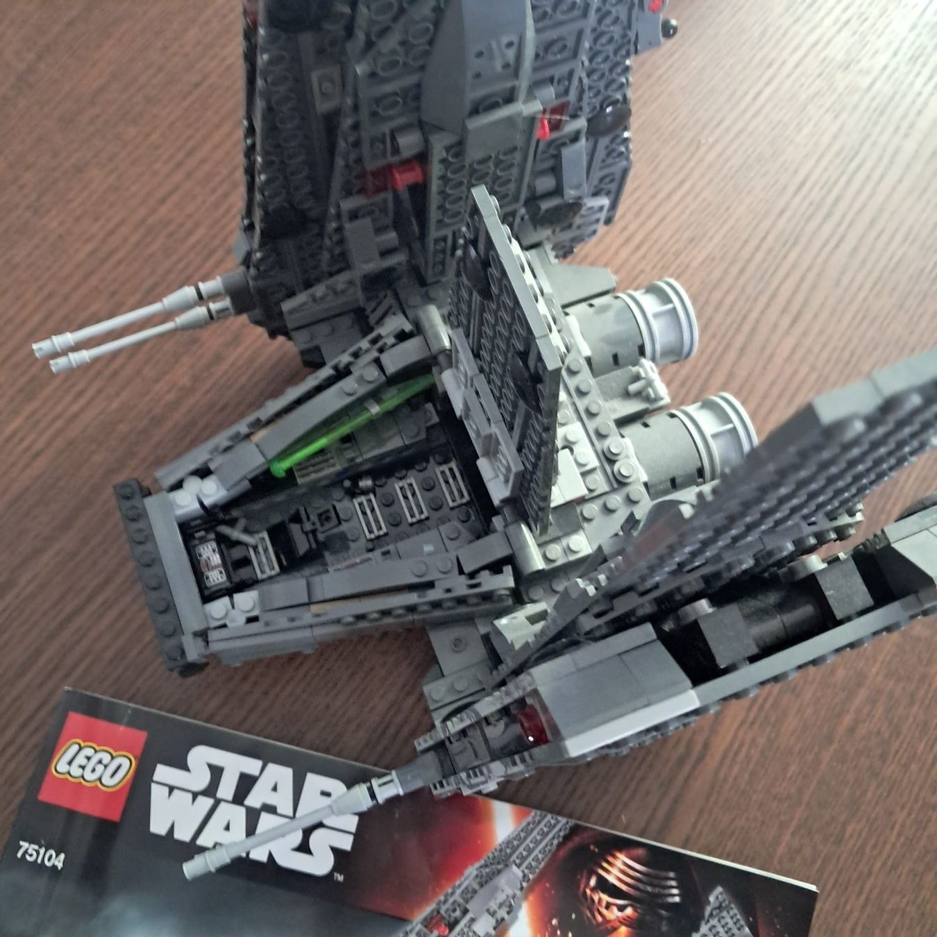 Lego Baukästen: Lego 75104 Kylo Ren's Command Shuttle – Gebraucht aus Luzern von dadude67 1