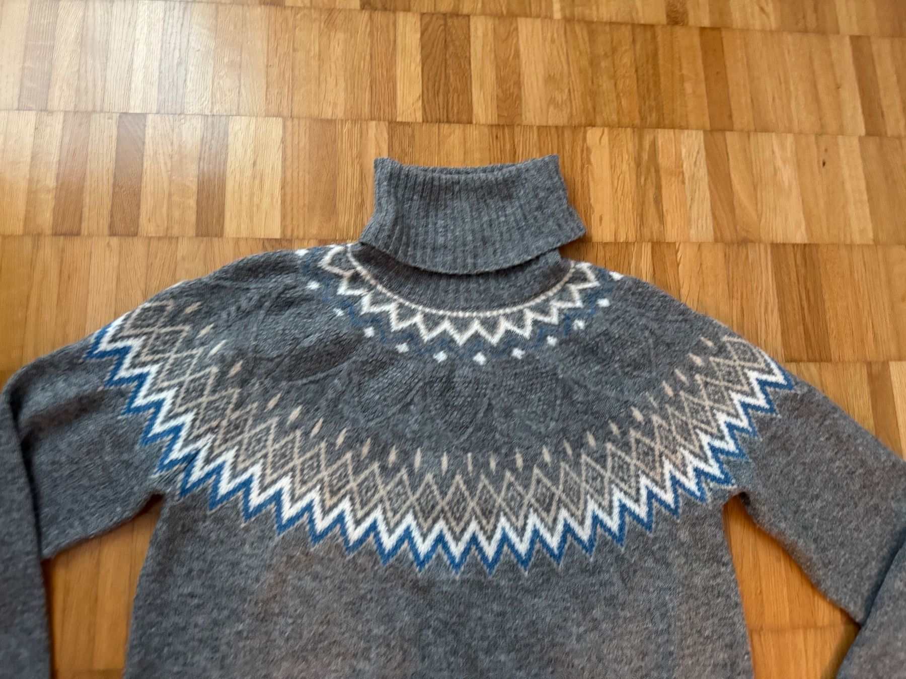 Maglioni & Felpe: Kuscheliger SPRINGFIELD Rollkragenpullover Gr. S grau – Usato da Jona venduto da Good_luck1_ 1
