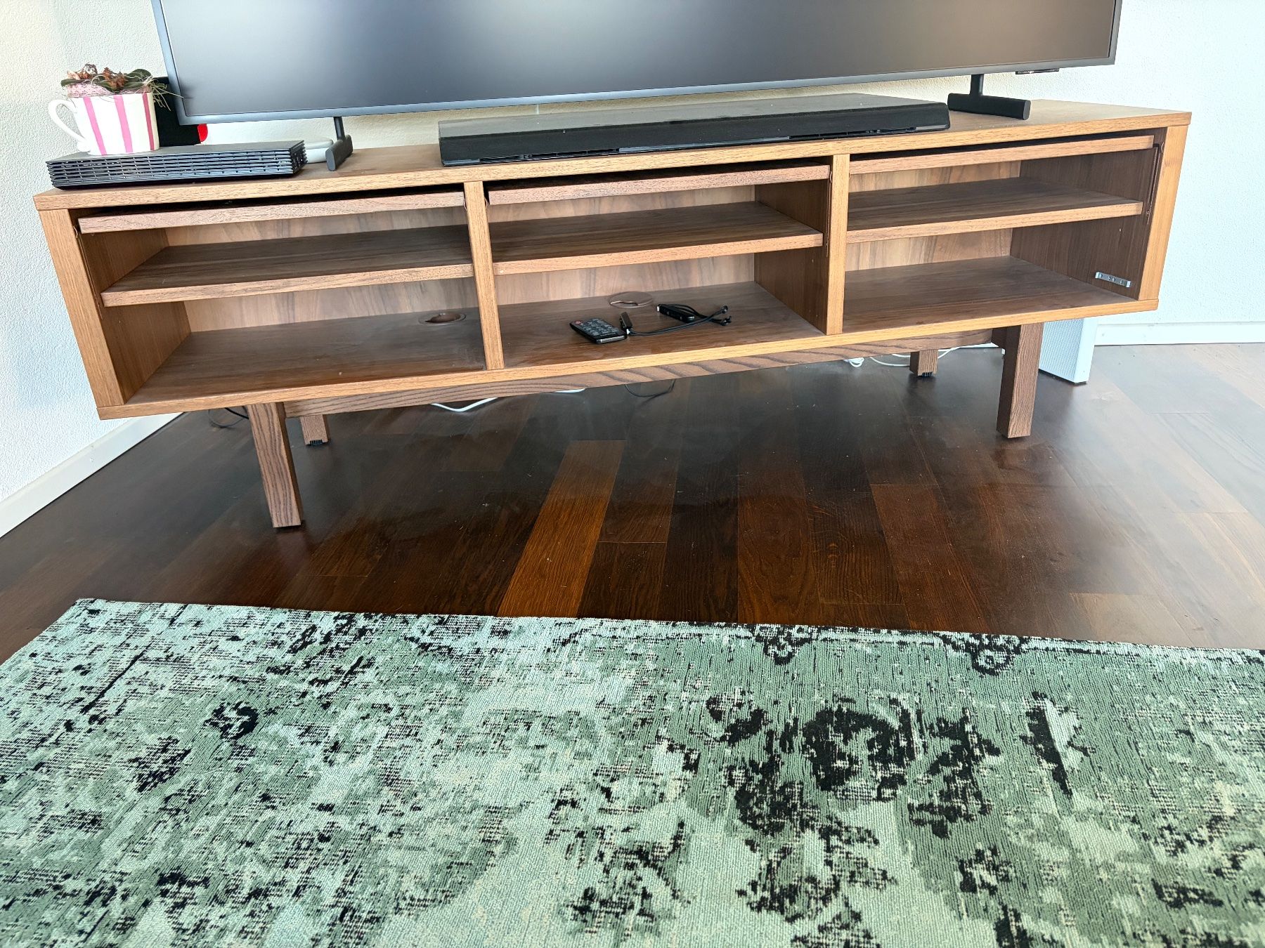 Ikea TV Möbel: TV Möbel – Gebraucht aus Lüsslingen von Peghi 6