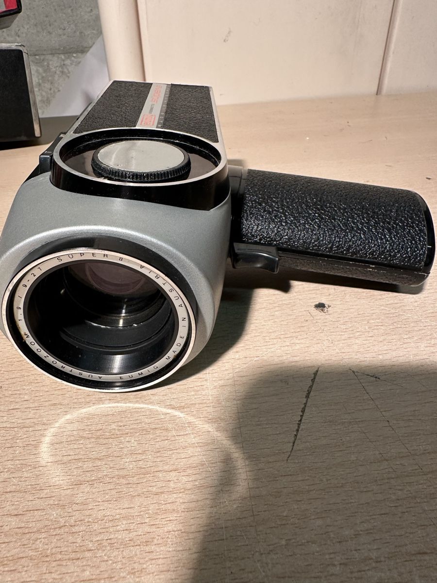 Videocamere: Caméra Super 8 Eumig Viennette: Vintage – Usato da Lausanne venduto da artnouveau04 2