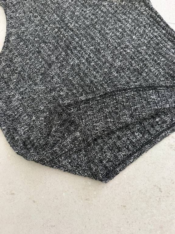 T-shirt: NEW Strickshirt Gr. L A&F – Usato da Merlischachen venduto da GlamGarb 2