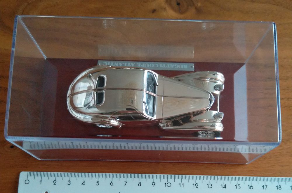 Bugatti coupé Atlantic Silver Cars Collection 1:43