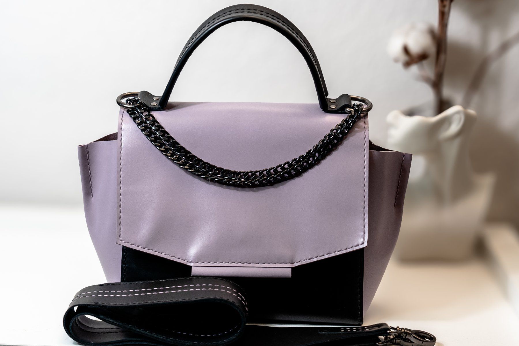 Borse da donna: Elegante Ledertasche mit Kette - handmade – Nuovo e nell'imballaggio originale da Matzendorf venduto da sas_skl6 5