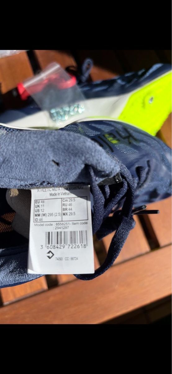 Scarpe da uomo: Chaussures d'athlétisme neuves, pointure 46. – Nuovo e nell'imballaggio originale da Le Grand-Saconnex venduto da EwanJ18 3