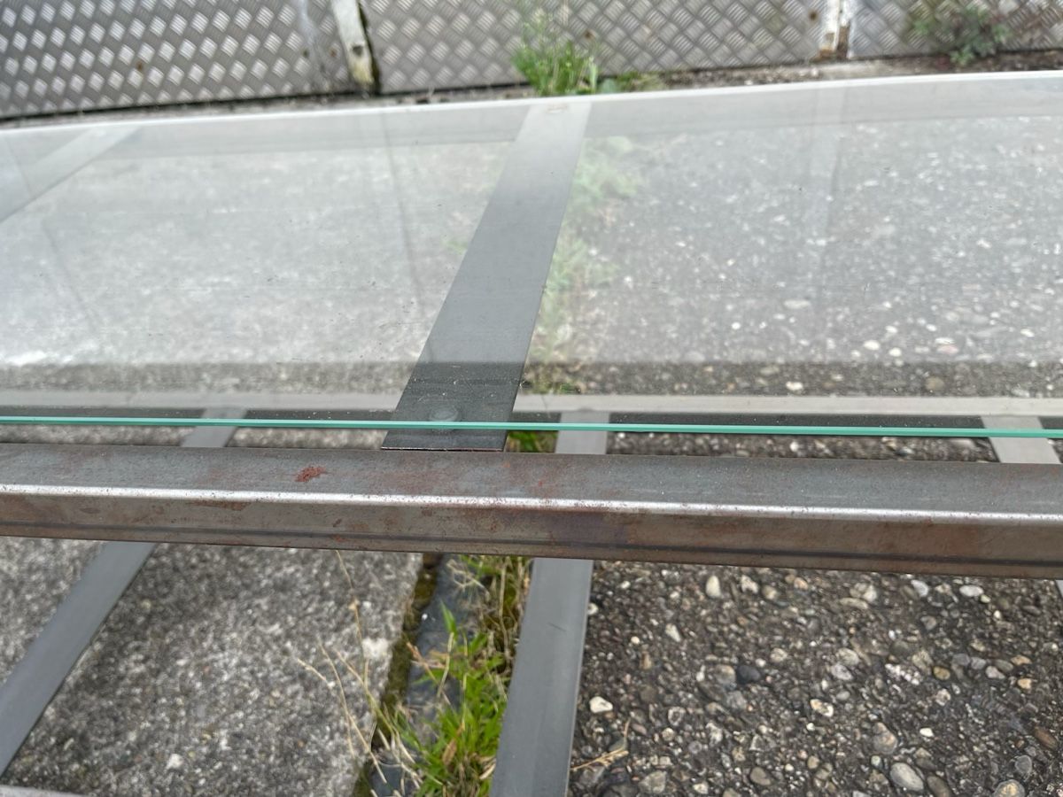 Tavoli: Glastisch aus Metall & Glas Top! – Usato da Bubendorf venduto da Isewalti 5