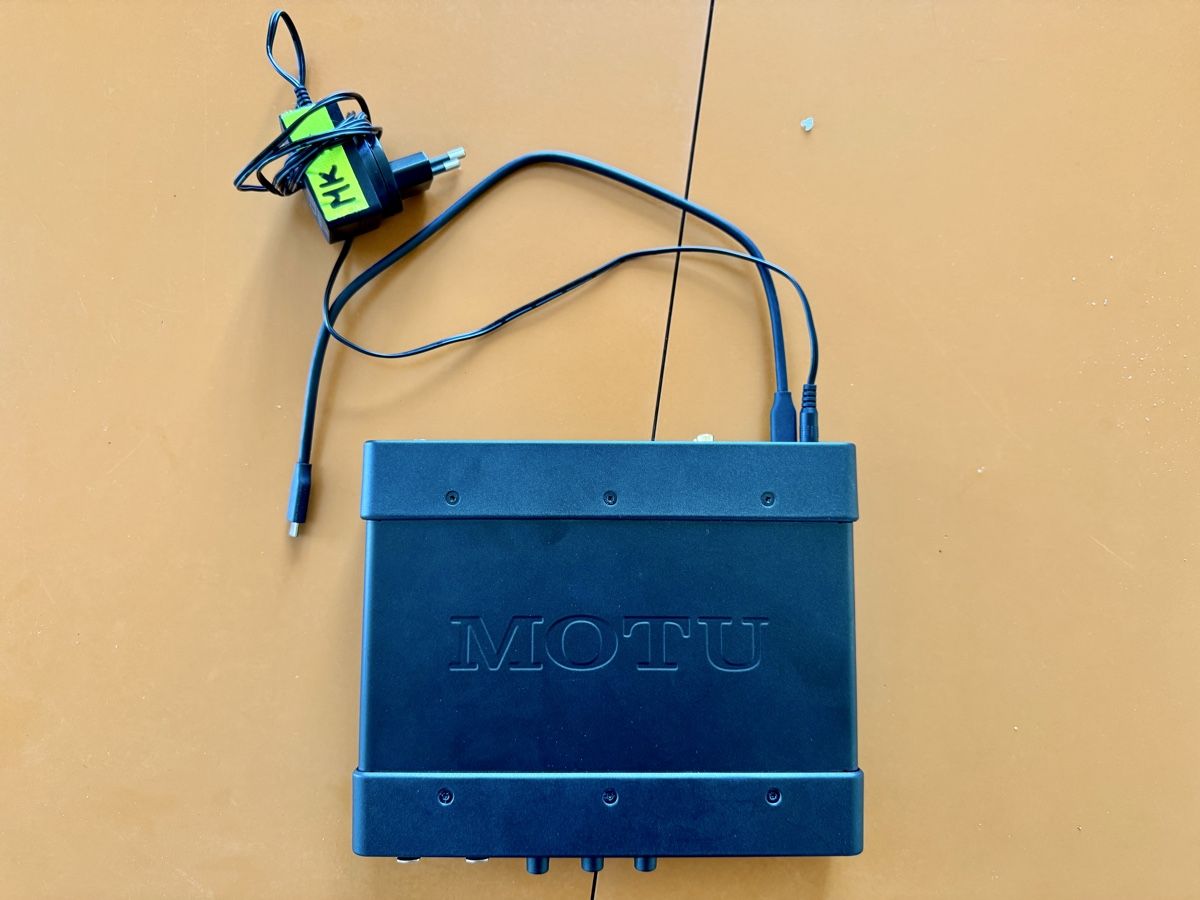 Attrezzatura per studi di registrazione: Motu Ultralite MK5 – Usato da Neuchâtel venduto da Mister_i 5