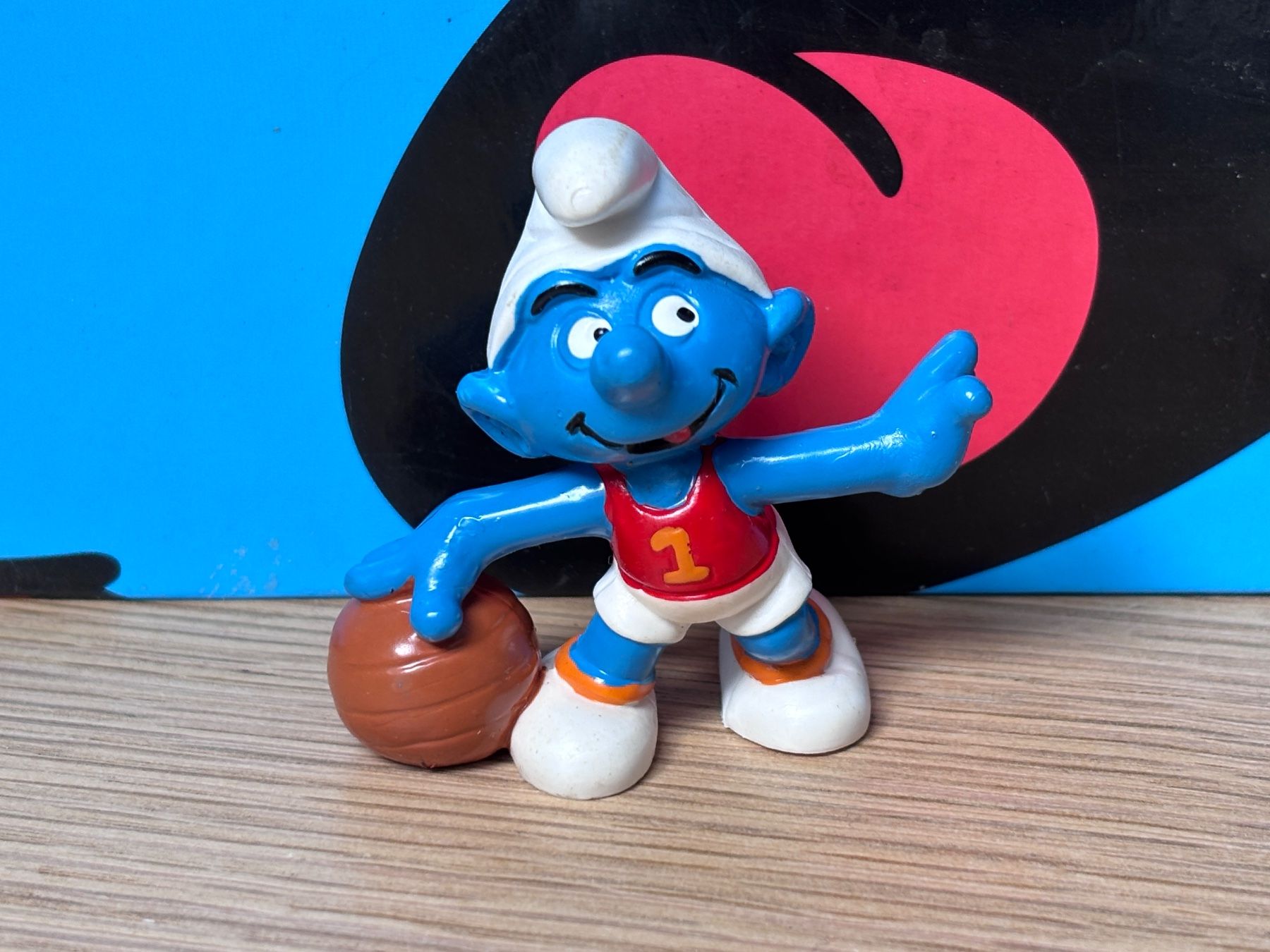 Schleich Statuette: Basketball-Schlumpf – Usato da Lyss venduto da Duckszone