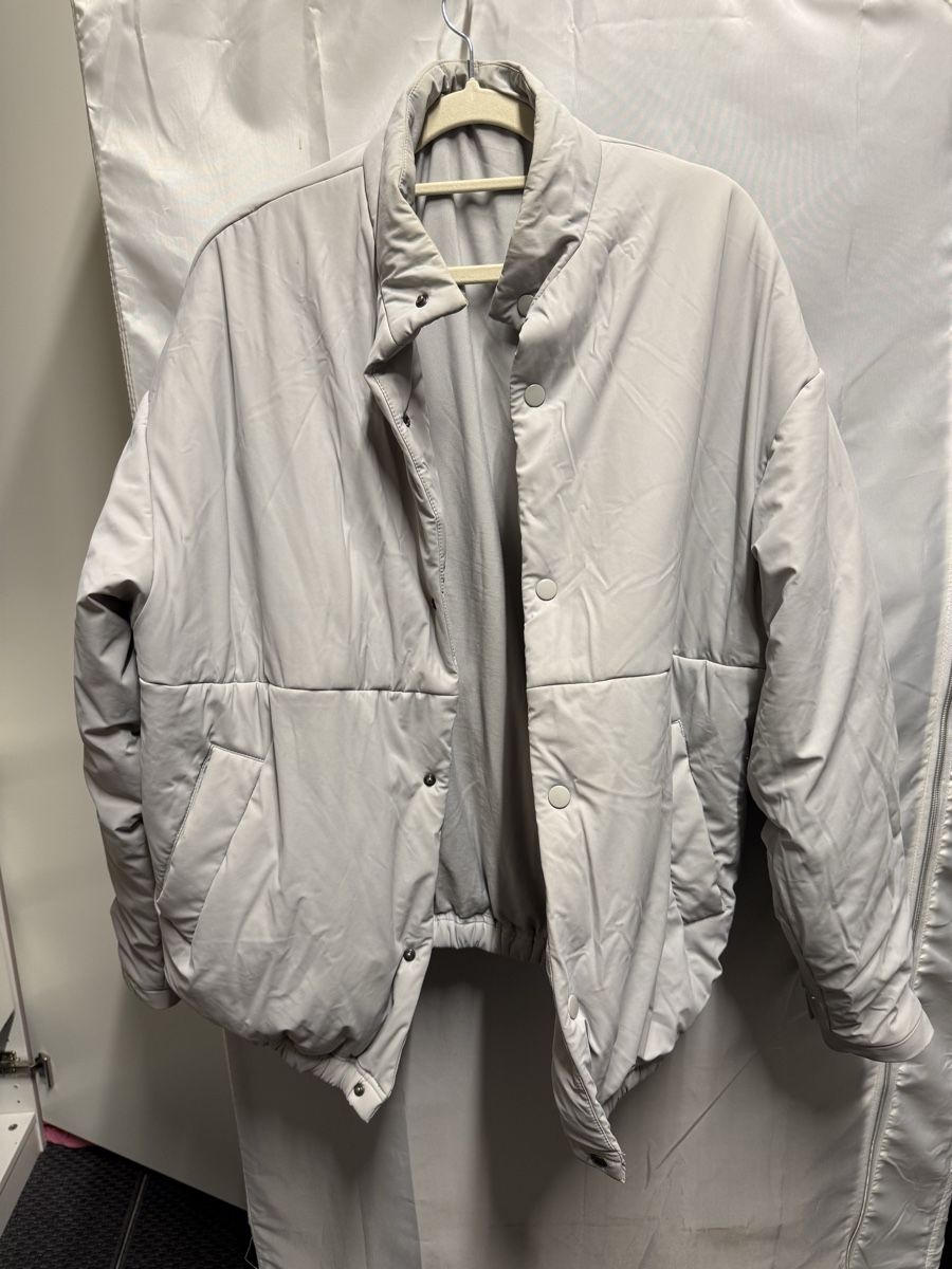 Zara Jacken: Zara jacket – Gebraucht aus Eysins von con_9f9v