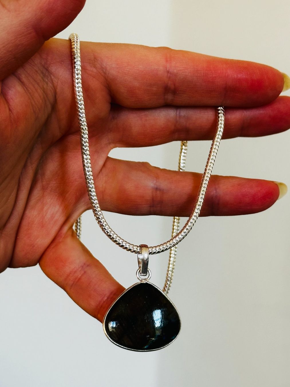 Catenine: Labradorite Gemstone Handmade Jewelry necklace – Nuovo e nell'imballaggio originale da Genève venduto da AGBERG 9
