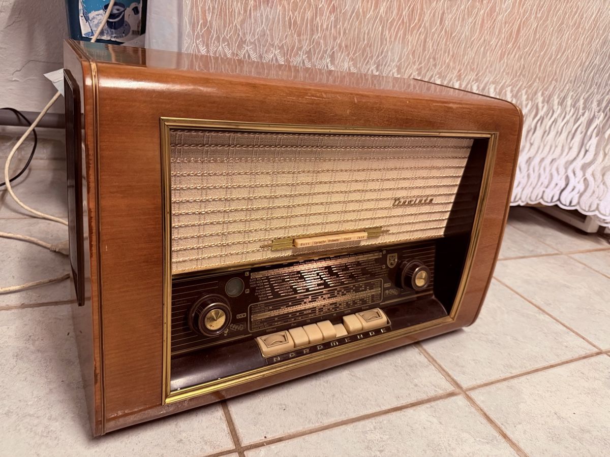Nordmende Radio: Nordmande Travinta 57 Röhrenradio – Usato da Trimbach venduto da SABO-61 5