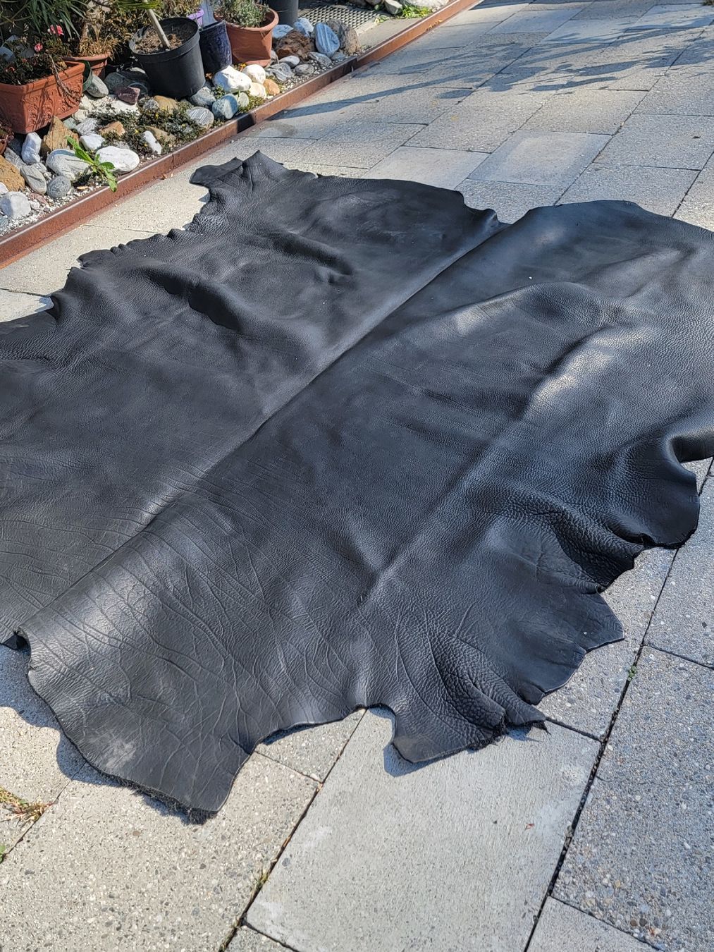 Stoffe: Grosses Leder schwarz – Gebraucht aus Sils im Domleschg von platin01 2