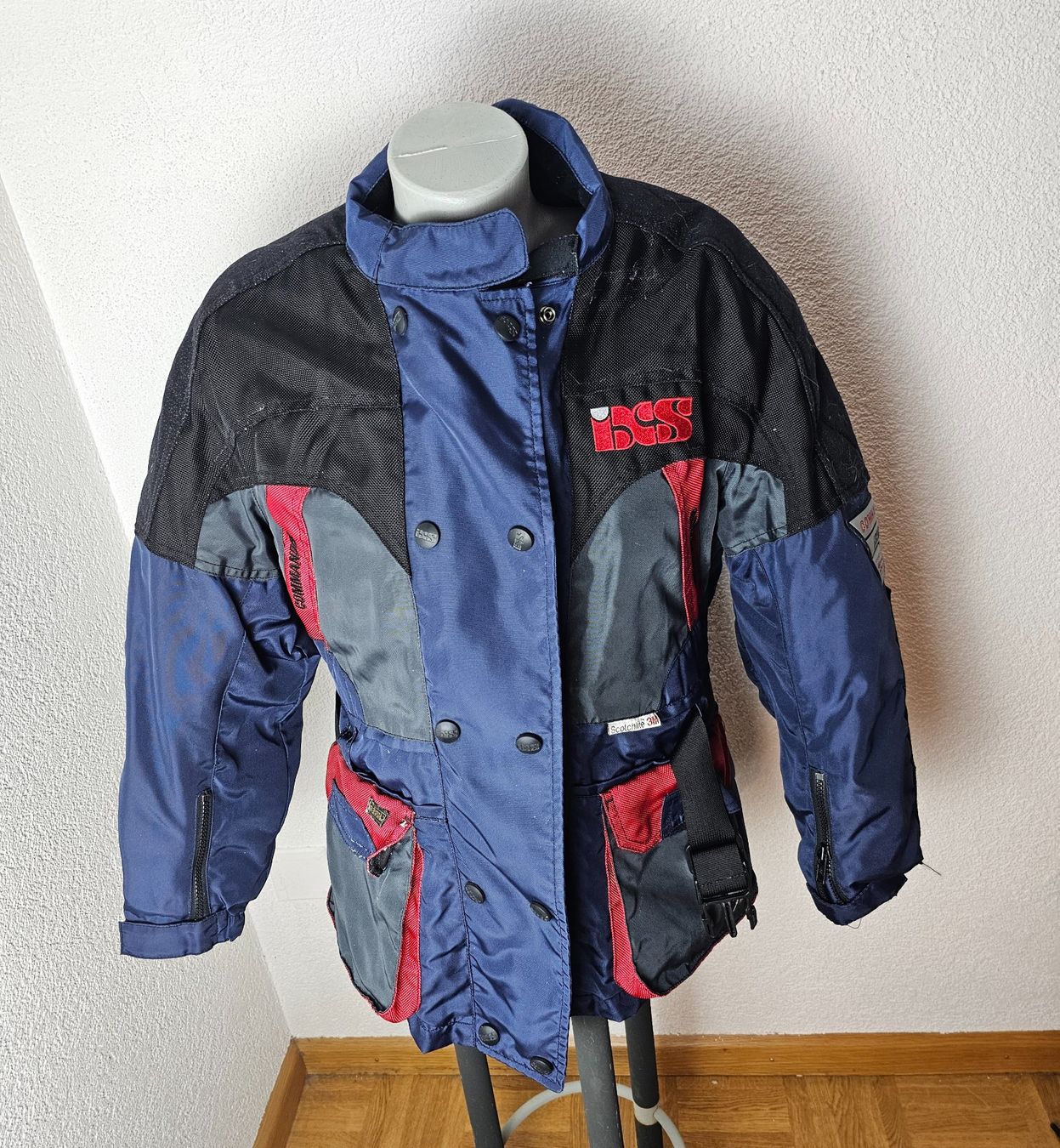 IXS Giacche: IXS Commander Damen Motorrad Jacke DL – Usato da Füllinsdorf venduto da Sunnebliemli7