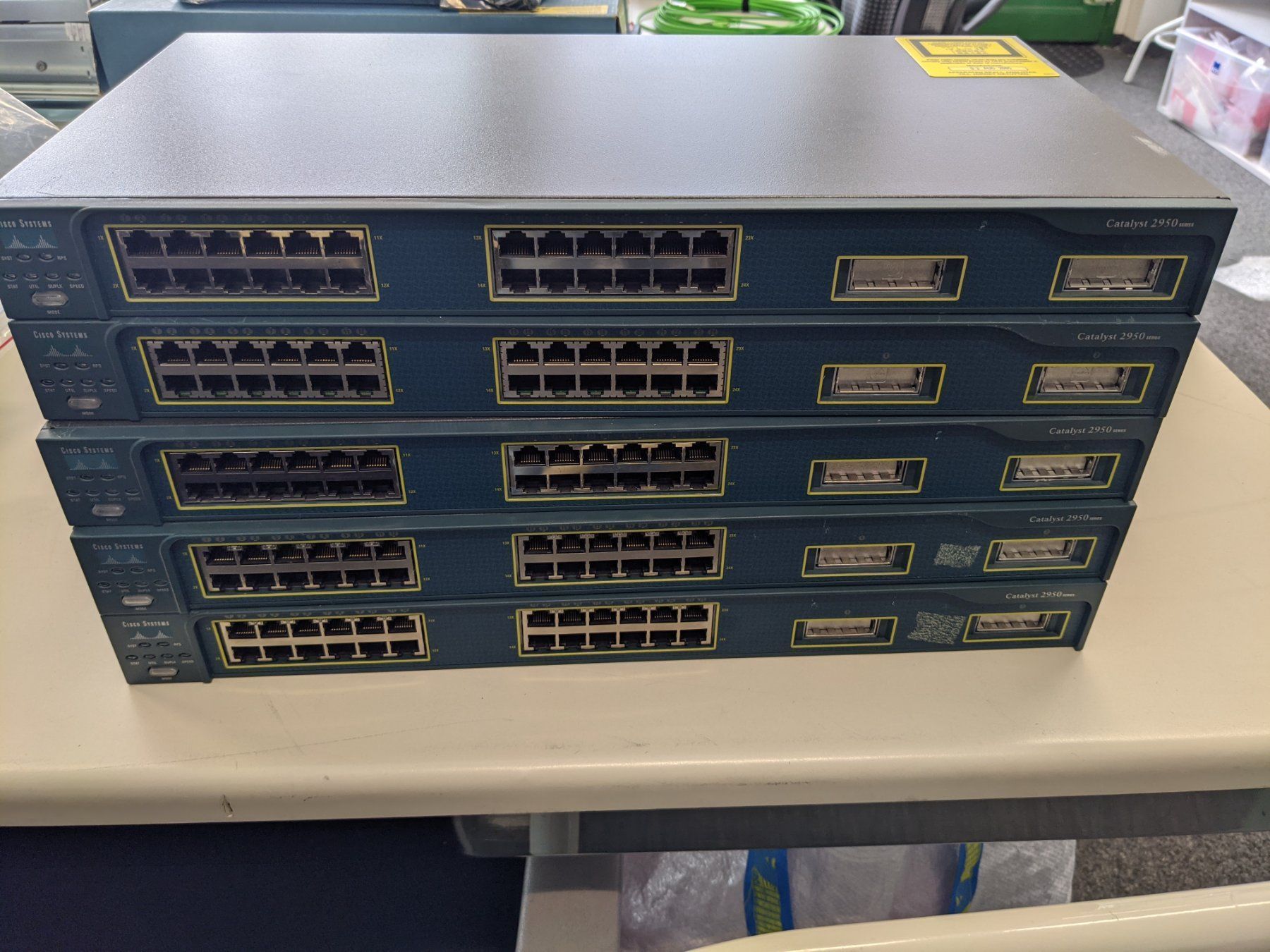 Cisco Modems & Router: Cisco 2950 Switch -DC – Gebraucht aus Glattpark (Opfikon) von Jams02