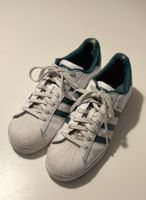 ADIDAS SNEAKERS, SUPERSTAR, WEISS-GRÜN, 42, VINTAGE
