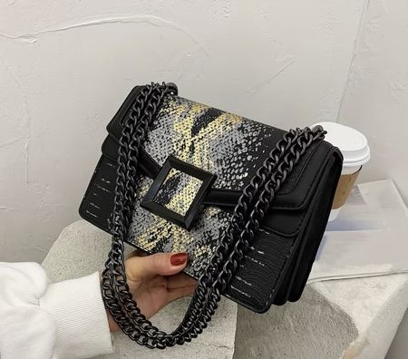 Tasche mit Schlangen Optik AB 5.- 🐍