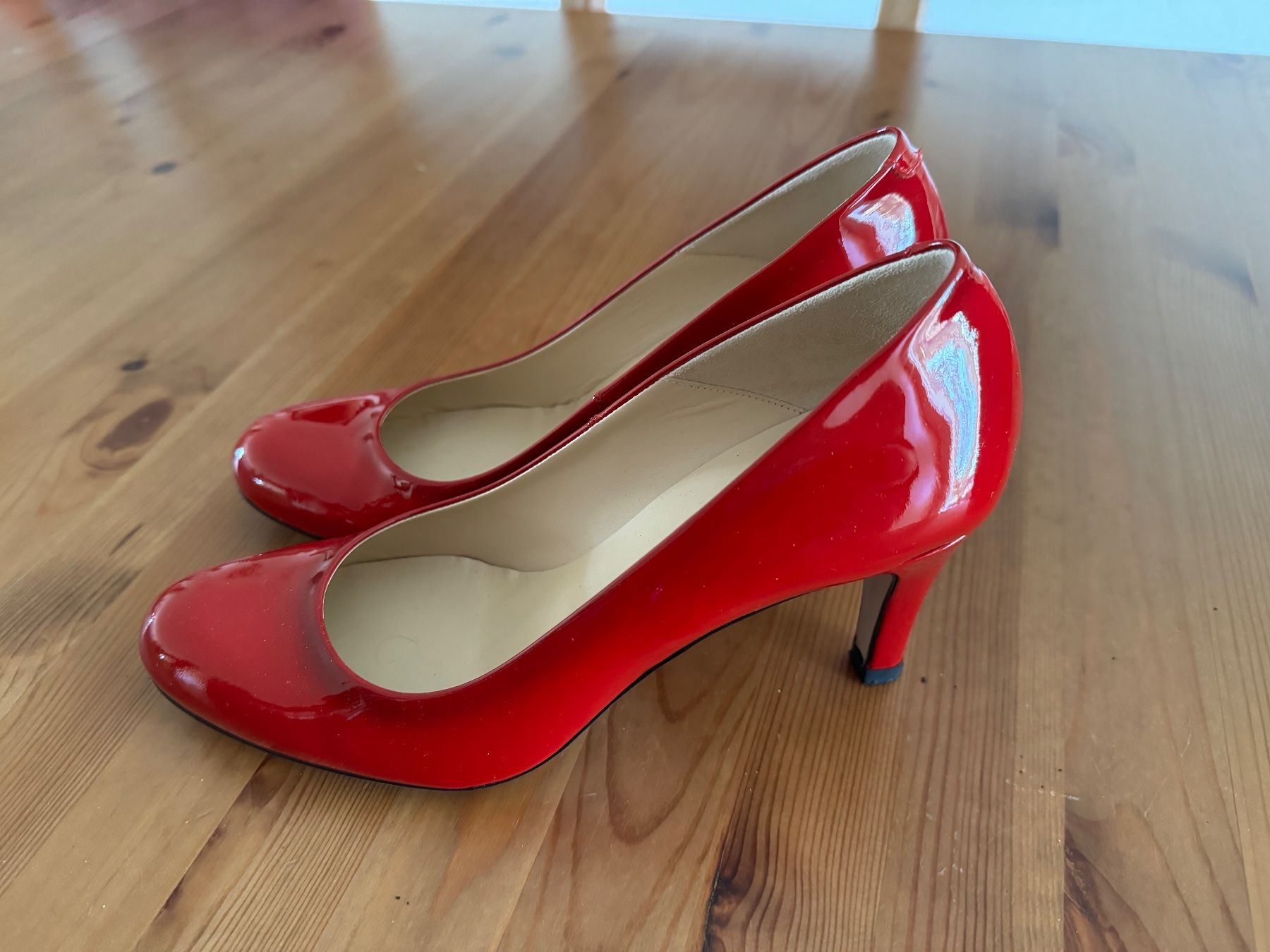 Scarpe da donna: Perlato - Gr39 – Usato da Mézières VD venduto da Unforgettable