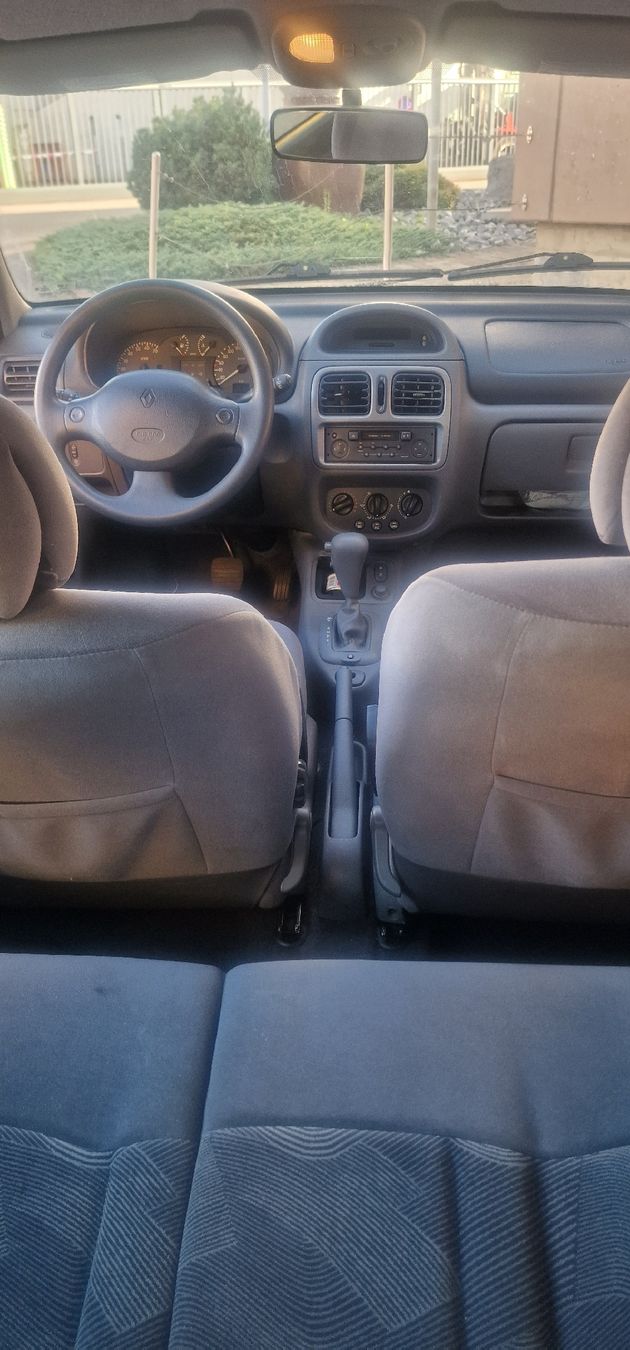 Renault Autos: Renault Clio 1.6 Automat – D'occasion à Zürich par zh_tech 2