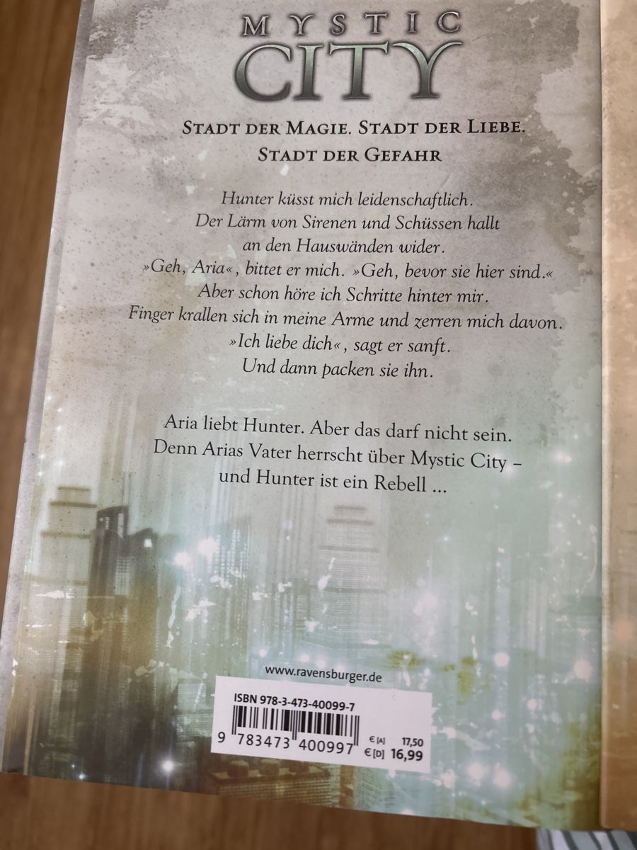 Bücher: Mystic City / Hardcover – Gebraucht aus Amriswil von SCHLOSSGEISTLI 1
