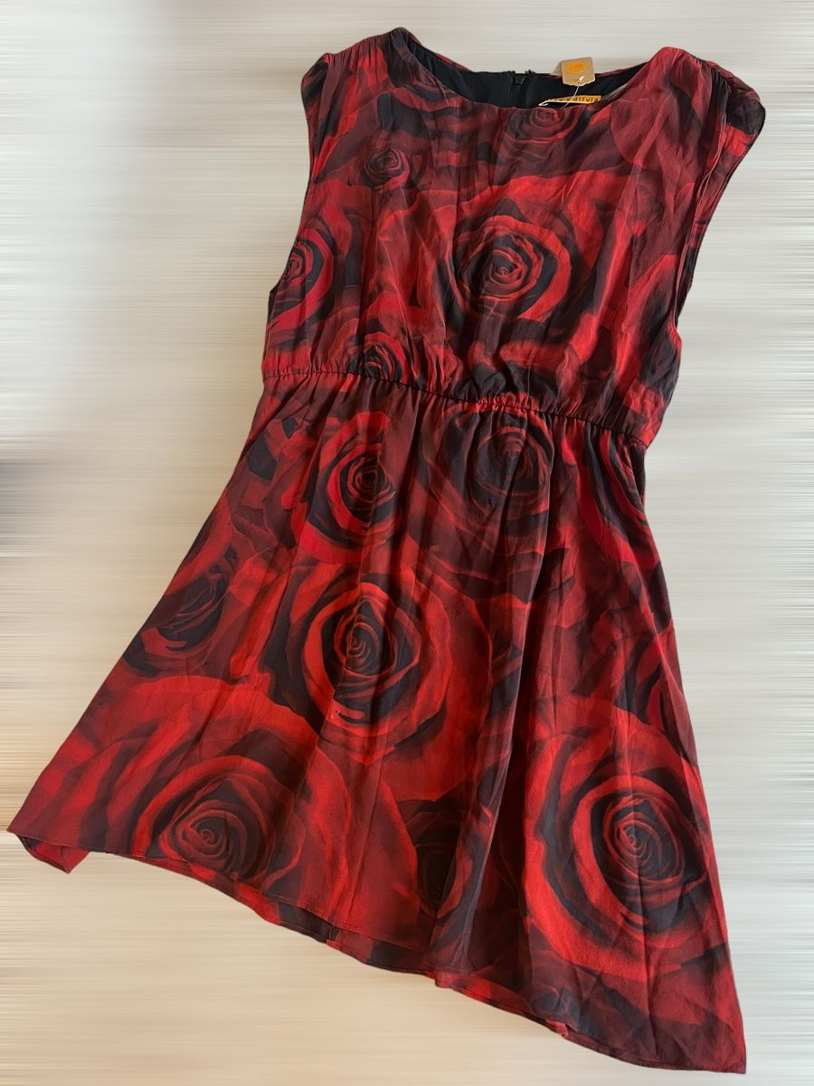 Kleider: Robe Alice + Olivia à imprimé roses rouges Taille M – Gebraucht aus Lausanne von Stephaniesdressing 1